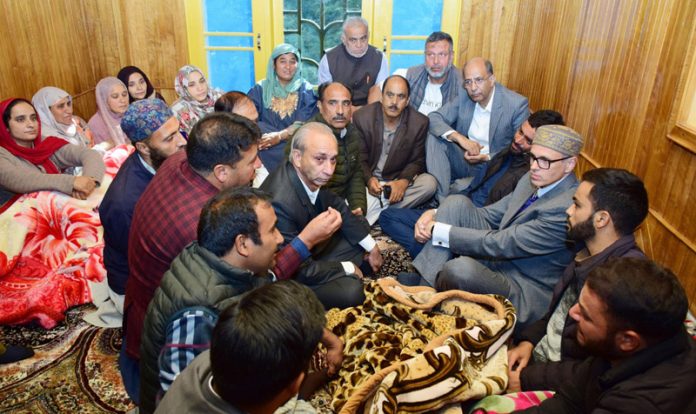 CM Omar Abdullah condoles family of Dr. Shahnawaz.