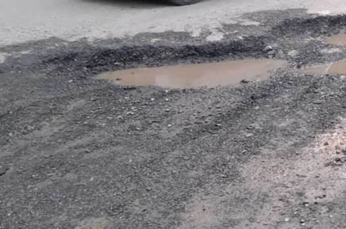 Worst condition of Janipur-Bantalab-Bhalwal Road