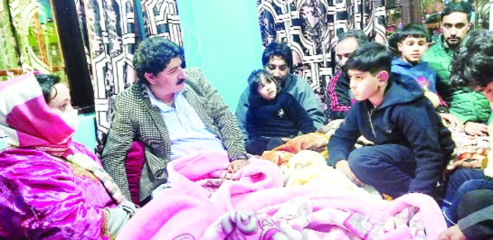Sakina Masood visiting family of slain Sumbal woman.