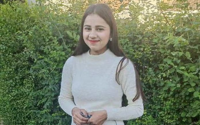 Young woman found murdered in car boot in UK Young woman found murdered in car boot in UK