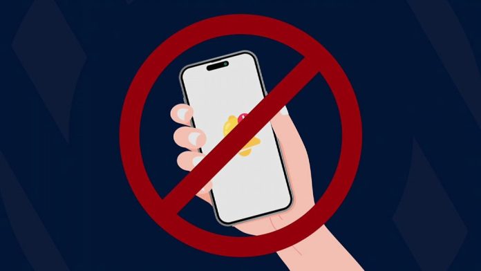 SDM Ramnagar Sub Division Orders Ban On Use Of Mobile Phones In Schools SDM Ramnagar Sub Division Orders Ban On Use Of Mobile Phones In Schools