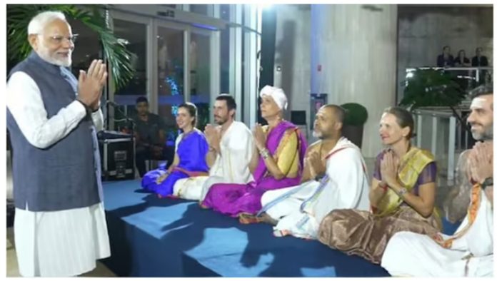 Indian community welcomes Modi with Sanskrit chants in Brazil