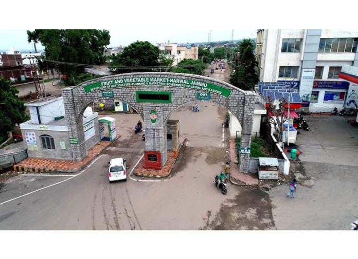 Narwal Fruit Mandi affecting traders