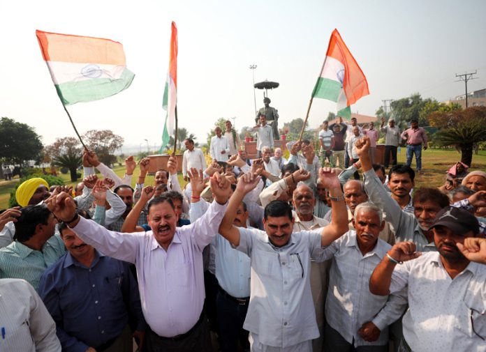 West Pakistan refugees staging protest at Hari Singh Park in Jammu on Thursday. -Excelsior/Rakesh.
