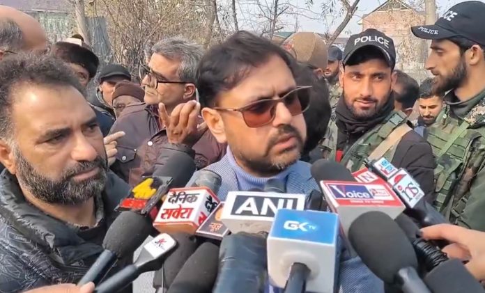 Additional Ration, 12 Gas Cylinders Will Be New Year Gift For People Of J&K: Minister