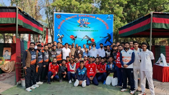 Players posing along with dignitaries at Poonch. Players posing along with dignitaries at Poonch.