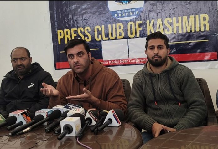 Members of All J&K Commercial Drivers Association during a press conference in Srinagar on Monday. -Excelsior/Shakeel. Members of All J&K Commercial Drivers Association during a press conference in Srinagar on Monday. -Excelsior/Shakeel.