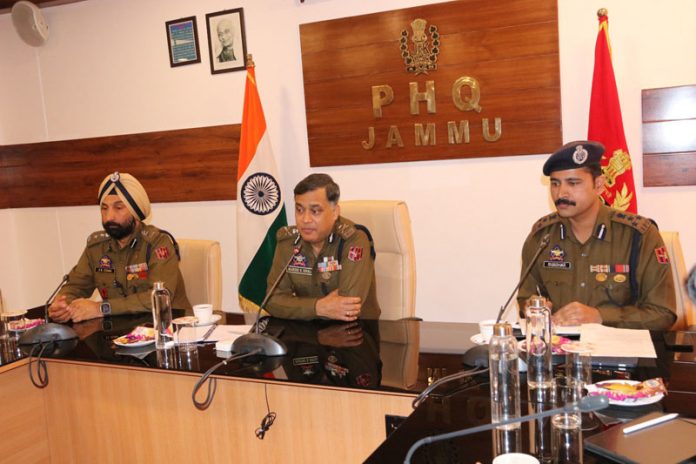 Senior JKP officers participating in a joint drill on digital arrests with Punjab Police, Himachal Pradesh Police and IIT Jammu.