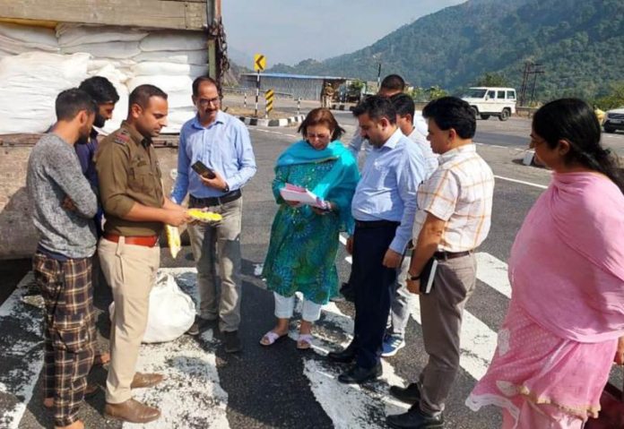 Addl Commissioner STD during inspection. Addl Commissioner STD during inspection.