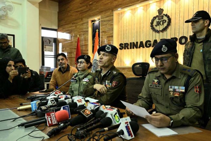 SSP Srinagar Imtiyaz Hussain addressing a press conference on Friday. -Excelsior/Shakeel SSP Srinagar Imtiyaz Hussain addressing a press conference on Friday. -Excelsior/Shakeel