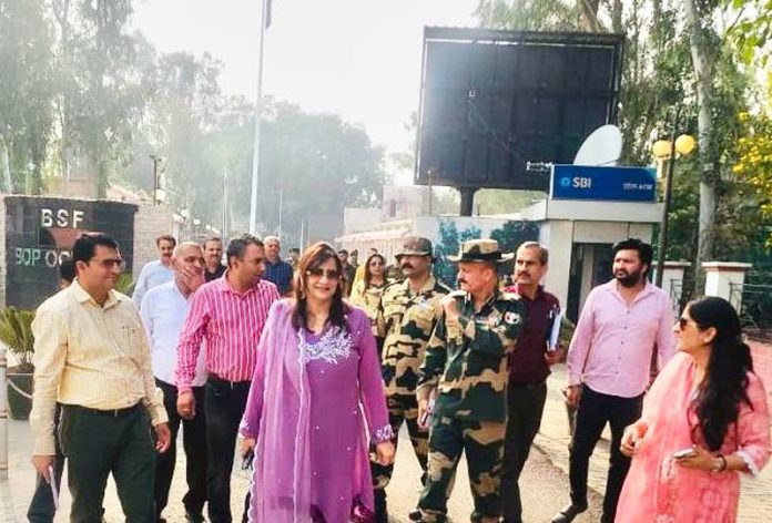 Jt Director Tourism, Sunaina Sharma along with others during her tour to Suchetgarh Border in Jammu. Jt Director Tourism, Sunaina Sharma along with others during her tour to Suchetgarh Border in Jammu.