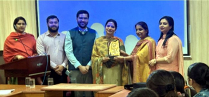 Prof. Sandeep Kour Tandon, Director CDOE felicitating Anudeep Kaur in Jammu on Tuesday. Prof. Sandeep Kour Tandon, Director CDOE felicitating Anudeep Kaur in Jammu on Tuesday.