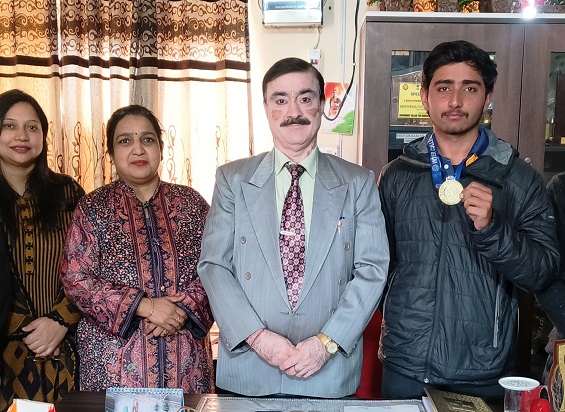 Abhinav Bakshi of GDC Marh wins Gold Medal in Archery Inter-Collegiate Tournament