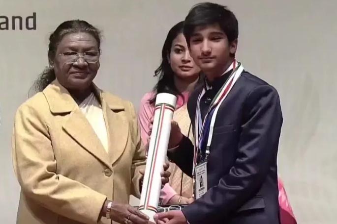 Ayan Sajad Of Anantnag Honored With Pradhan Mantri Rashtriya Bal Puraskar For His Excellence In Art, Culture Ayan Sajad Of Anantnag Honored With Pradhan Mantri Rashtriya Bal Puraskar For His Excellence In Art, Culture