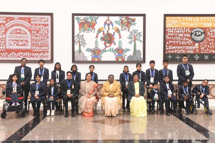 Prez confers Pradhan Mantri Rashtriya Bal Puraskar on 17 children for excellence in various fields