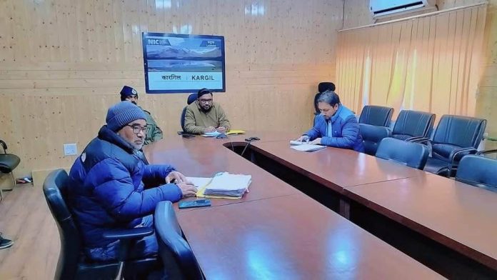 DC Kargil Chairs Meeting On AN-32 Kargil Courier Service DC Kargil Chairs Meeting On AN-32 Kargil Courier Service