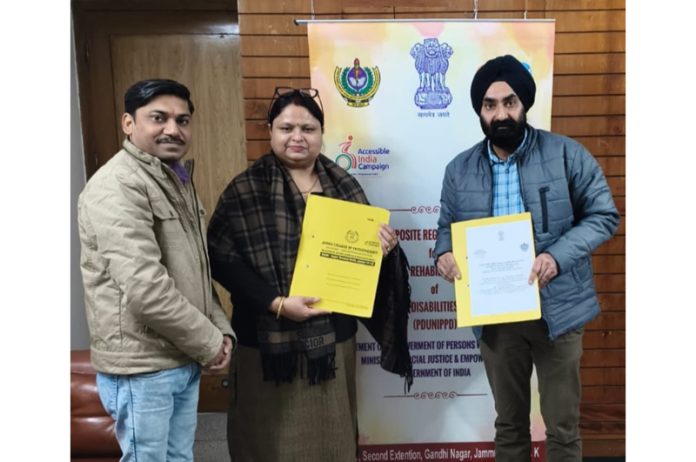 Director of CRC Jammu, and Principal of JCP displaying copies of MoU.