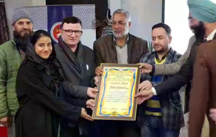 A JKAS exam qualifier girl from Poonch being felicitated by Aasra Charitable Trust Chairman, Rayaz Tantray and other members of Trust. A JKAS exam qualifier girl from Poonch being felicitated by Aasra Charitable Trust Chairman, Rayaz Tantray and other members of Trust.
