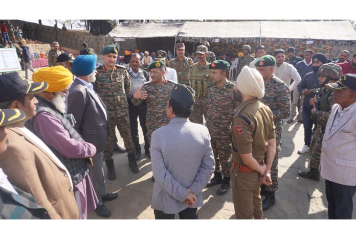 GOC meeting with Army veterans and their family members during ex-Servicemen rally.
