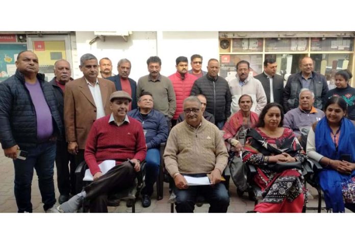 Mahajan Sabha members and patients screened during the camp. Mahajan Sabha members and patients screened during the camp.