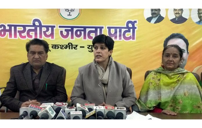 J&K BJP spokesperson, Rajni Sethi addressing a press conference at Jammu on Tuesday.