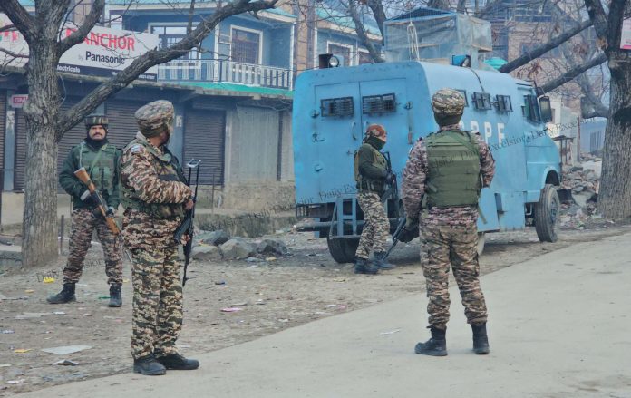Soldier Injured In Sopore Where Massive Combing Operation Is Underway Soldier Injured In Sopore Where Massive Combing Operation Is Underway