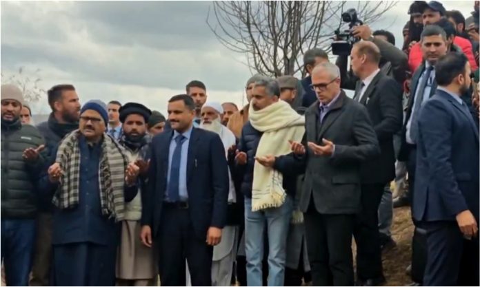 CM Abdullah Visits Village Hit By Mysterious Deaths In J&K's Rajouri; Assures All Possible Help CM Abdullah Visits Village Hit By Mysterious Deaths In J&K's Rajouri; Assures All Possible Help