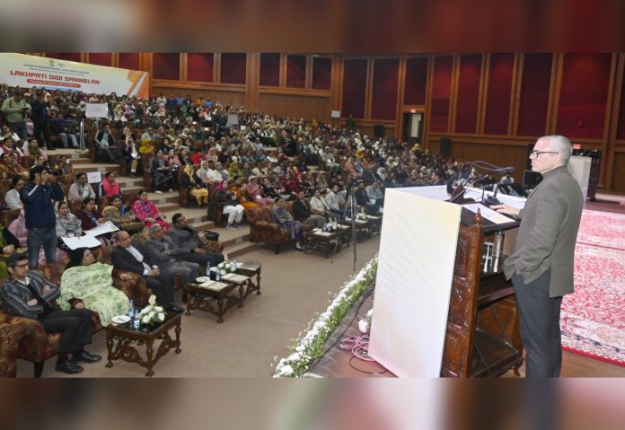 CM Omar Abdullah reaffirms commitment to strengthen JKRLM’s Umeed programme-16-1