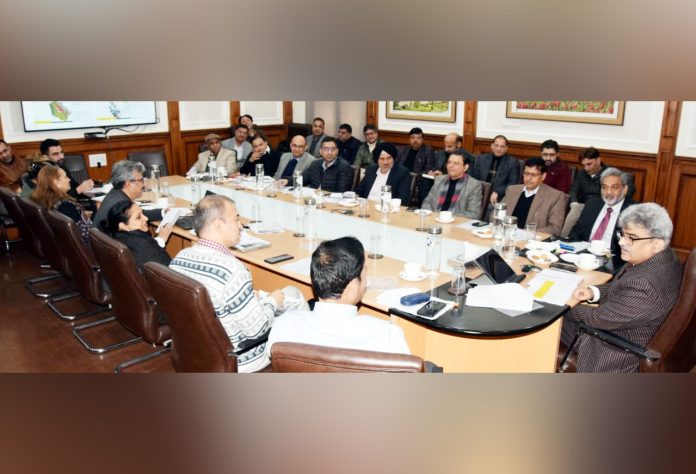CS Atal Dulloo Assesses Grievance Disposal Quality On ‘JK Samadhan’ Grievance Portal CS Atal Dulloo Assesses Grievance Disposal Quality On ‘JK Samadhan’ Grievance Portal