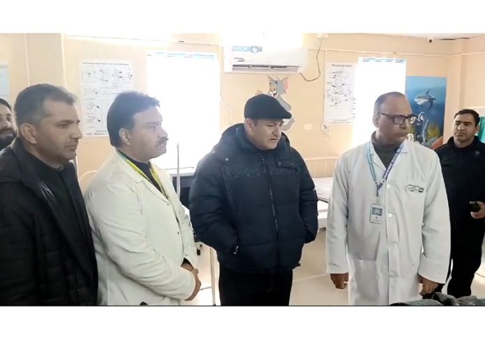 Minister Javed Ahmad Dar during surprise visit to GMC Baramulla. Minister Javed Ahmad Dar during surprise visit to GMC Baramulla.