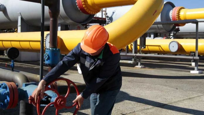 Ukraine halts transit of Russian gas to Europe after prewar deal expired Ukraine halts transit of Russian gas to Europe after prewar deal expired