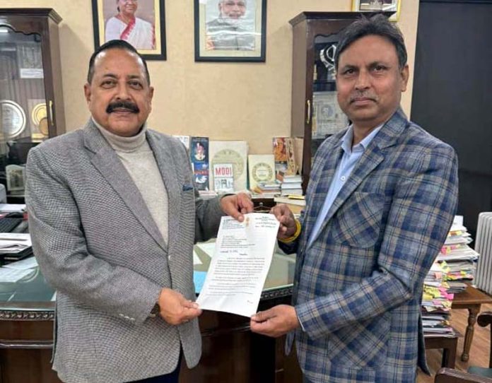 MLA Kathua Dr Bharat Bhushan presenting a memorandum of demands to Dr Jitendra Singh in New Delhi on Wednesday.