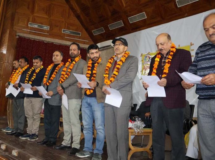 Members of newly elected body of KSJ posing for a group photograph on Sunday.