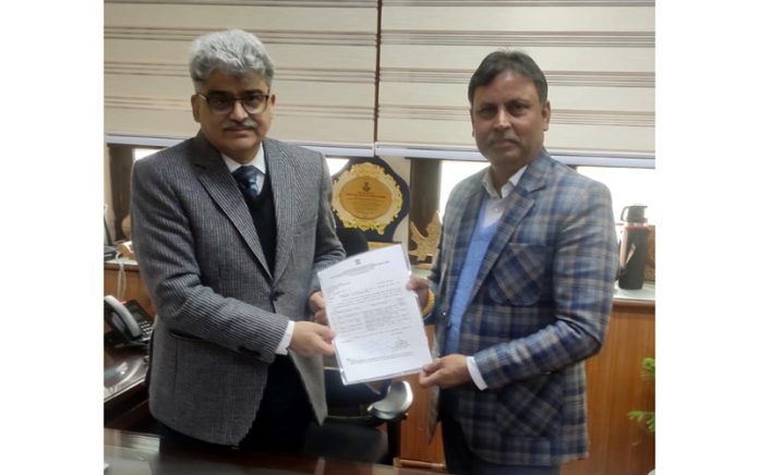 MLA Kathua Dr Bharat Bhushan submitting memorandum to Chief Secretary Atal Dulloo. MLA Kathua Dr Bharat Bhushan submitting memorandum to Chief Secretary Atal Dulloo.