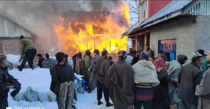 A scene of devastating fire at Warwan area of Kishtwar on Monday. -Excelsior/Tilak Raj A scene of devastating fire at Warwan area of Kishtwar on Monday. -Excelsior/Tilak Raj