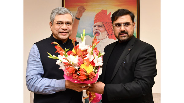 Minister Satish Sharma meeting Union Minister Ashwini Vaishnav. Minister Satish Sharma meeting Union Minister Ashwini Vaishnav.