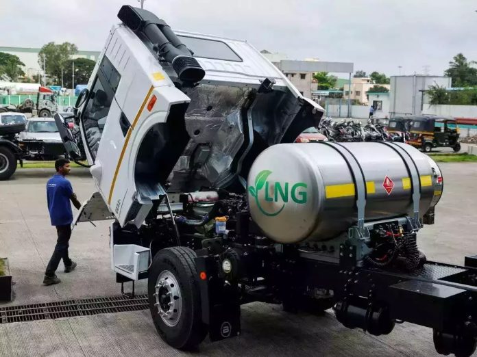 VE Commercial Vehicles inks pact with  Baidyanath-LNG for deployment of 500 LNG trucks