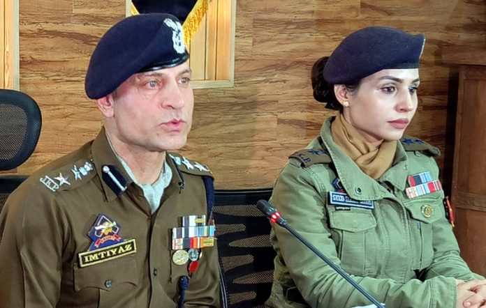 SSP Srinagar Imtiyaz Hussain during a press conference in Srinagar on Wednesday. — Excelsior/Shakeel SSP Srinagar Imtiyaz Hussain during a press conference in Srinagar on Wednesday. — Excelsior/Shakeel