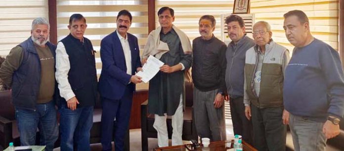Delegation of Kashmiri Samiti Delhi submitting a memorandum to MoS Home, Nityanand Rai, in New Delhi.