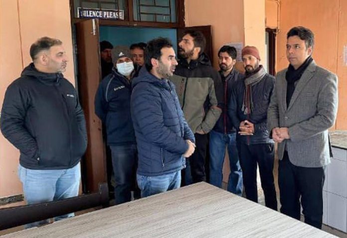 DC Srinagar Dr. Bilal Mohi-ud-Din Bhat during visit to Juvenile Observation Home in Srinagar on Thursday. DC Srinagar Dr. Bilal Mohi-ud-Din Bhat during visit to Juvenile Observation Home in Srinagar on Thursday.
