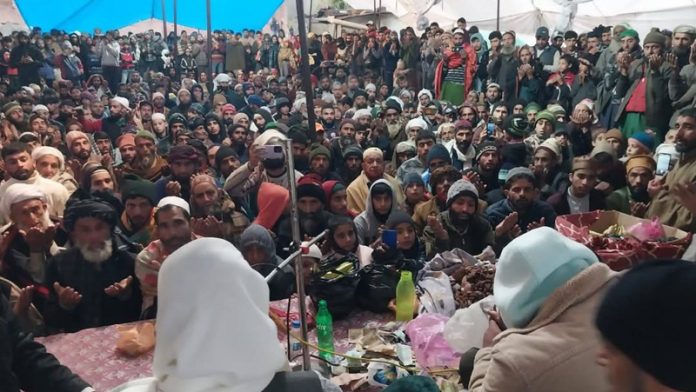 People participating in Urs of Nanga Baji Sahib in Rajouri. — Excelsior/Imran
