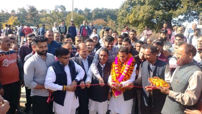 MLA Jasrota, Rajiv Jasrotia starting a JJM project at Panchayat Chilkh West in Kathua district.