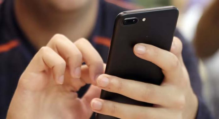 Singapore passes law protecting potential scam victims