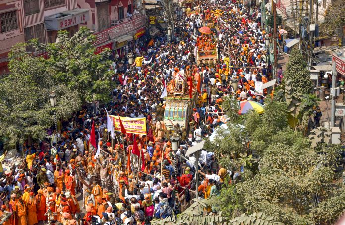 Maha Kumbh: Over 1 Crore Devotees Visited Kashi Vishwanath Temple From Feb 1-17 Maha Kumbh: Over 1 Crore Devotees Visited Kashi Vishwanath Temple From Feb 1-17