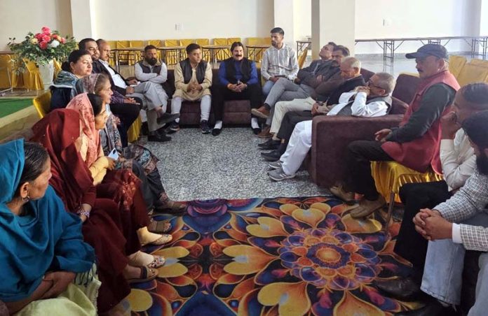 Senior Cong leader Yogesh Sawhney addressing party meeting in Reasi.