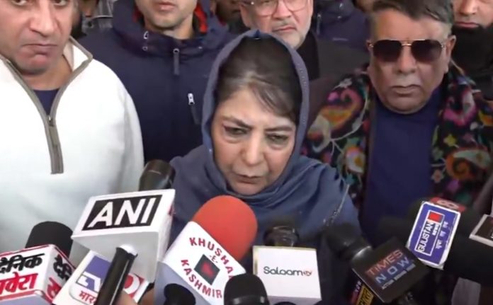 Omar Should Refrain From Endorsing Centre's Abrogation Of Articles 370, 35A: Mehbooba