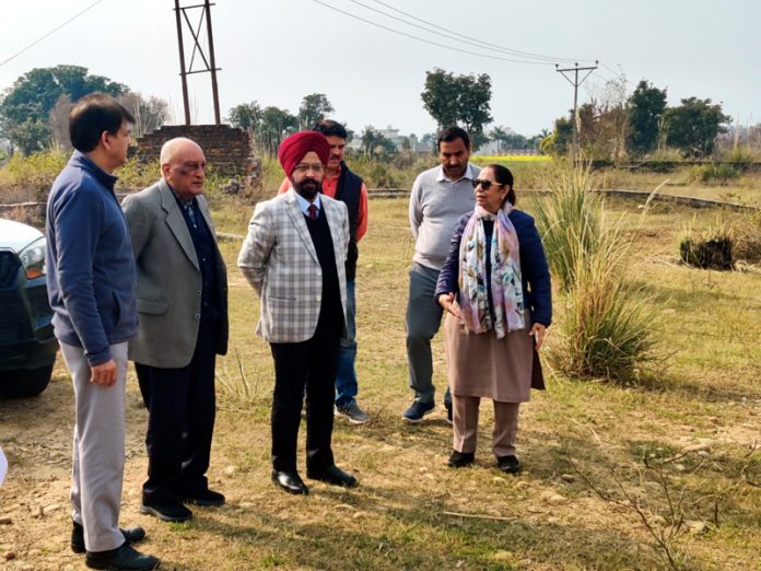 DG, YSS Rajinder Singh Tara reviewing Bharat Scouts & Guides site at Bhalwal. DG, YSS Rajinder Singh Tara reviewing Bharat Scouts & Guides site at Bhalwal.