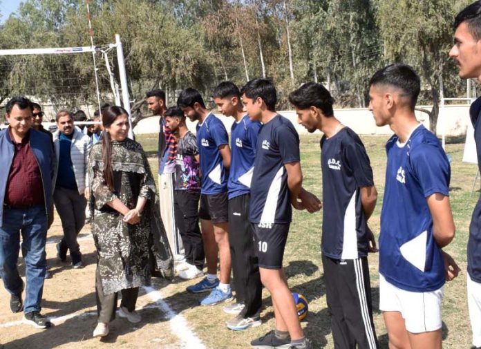 Prof (Dr) Twinkle Suri, Principal GDC Samba interacting with players at Samba.