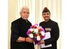 Lt Gen RK Sharma (Retd.), President, J&K Ex-Services League meeting Lt Governor.