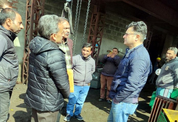 MD KPDCL Mahmood Ahmad Shah during visit to Pulwana on Sunday. MD KPDCL Mahmood Ahmad Shah during visit to Pulwana on Sunday.